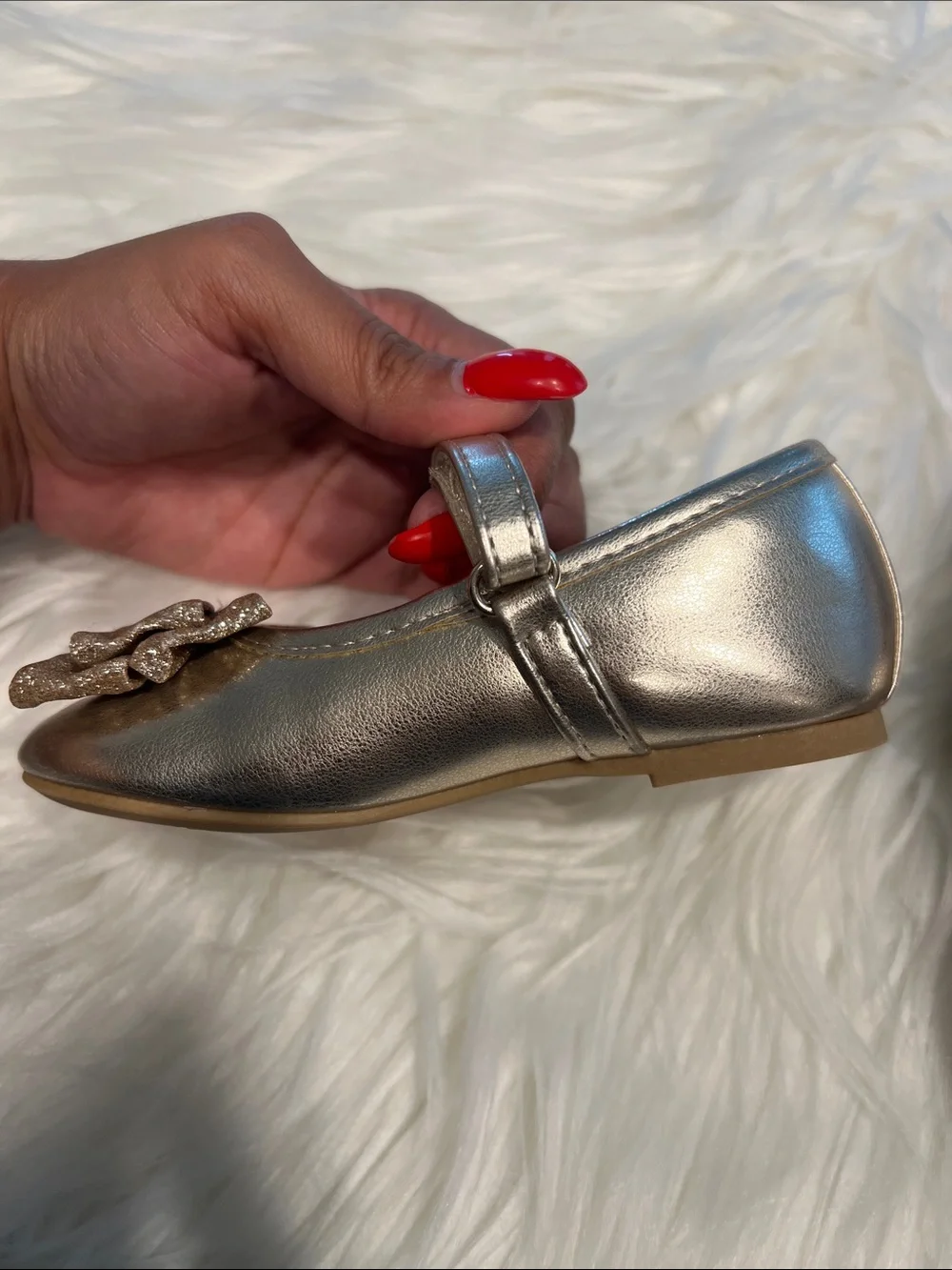 NWOT Girls Metallic Gold Mary Jane Shoes with Glitter Bow size 7M